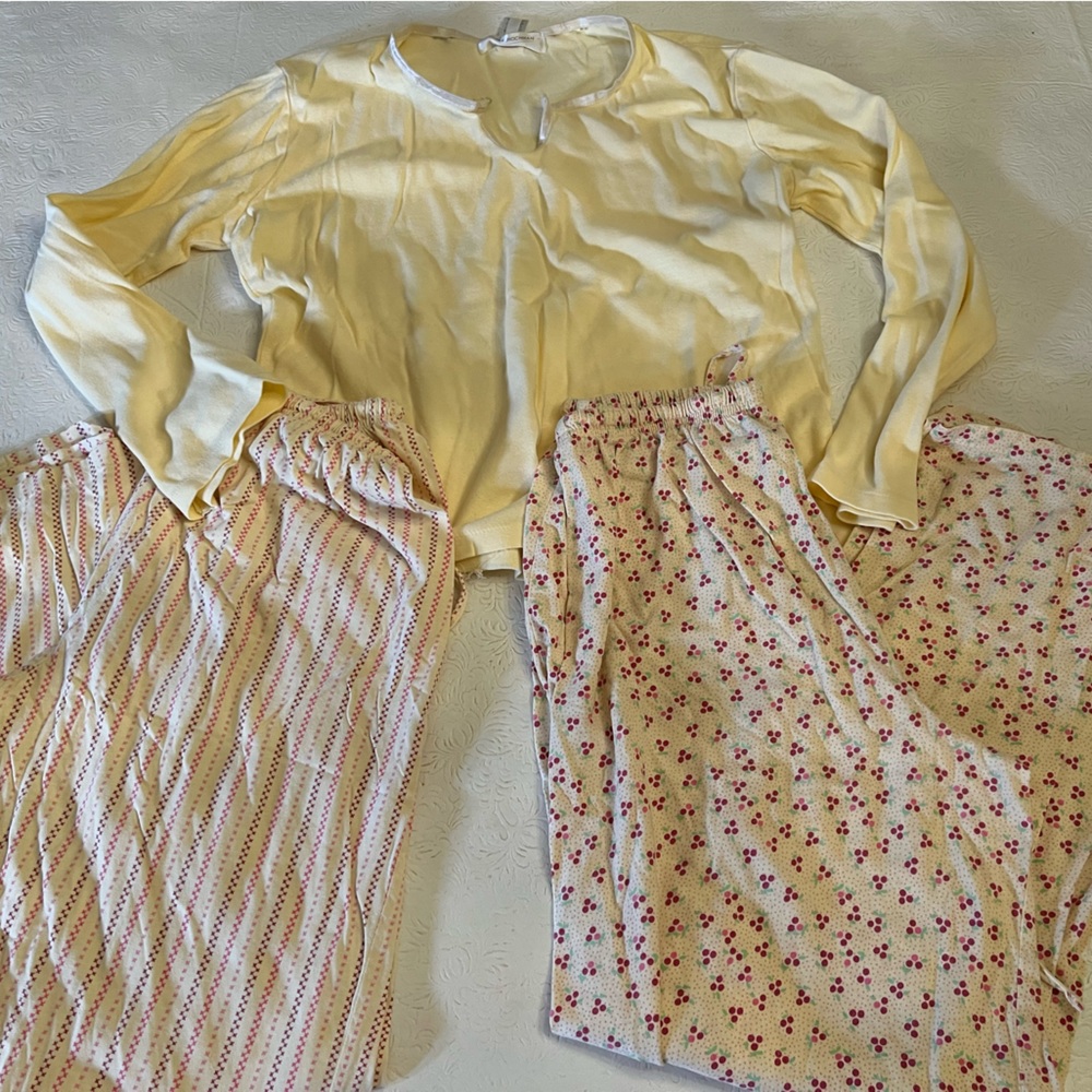 Carole Hochman 3 piece cotton Pajamas yellow